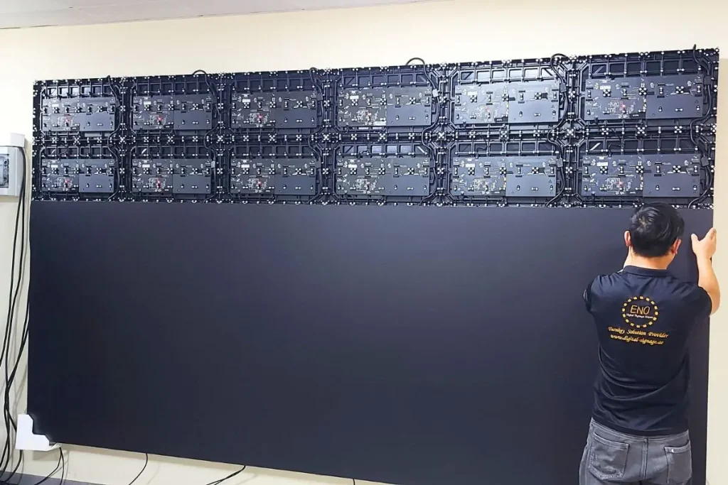 Indoor LED Screen TOP ROCK: Innovation and Design Project – Layara